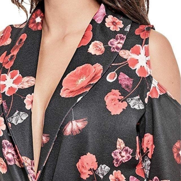 New GUESS Women's Aleria Cold-Shoulder Blazer SZ S - Picture 3 of 4